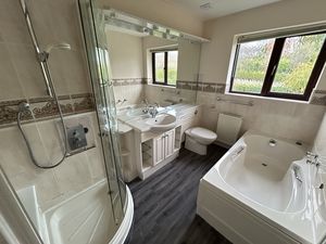 Photo 21- click for photo gallery